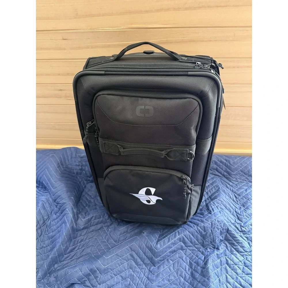 Ogio Alpha Layover Wheeled Rolling Travel Bag Suitcase/Luggage - 5924048OG -